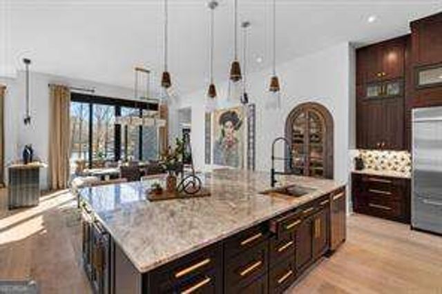 298 W River Bend Drive, Eatonton, GA 31024