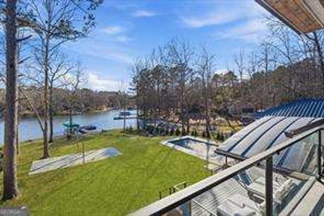 298 W River Bend Drive, Eatonton, GA 31024