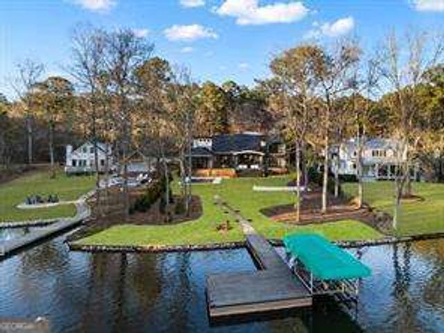 298 W River Bend Drive, Eatonton, GA 31024