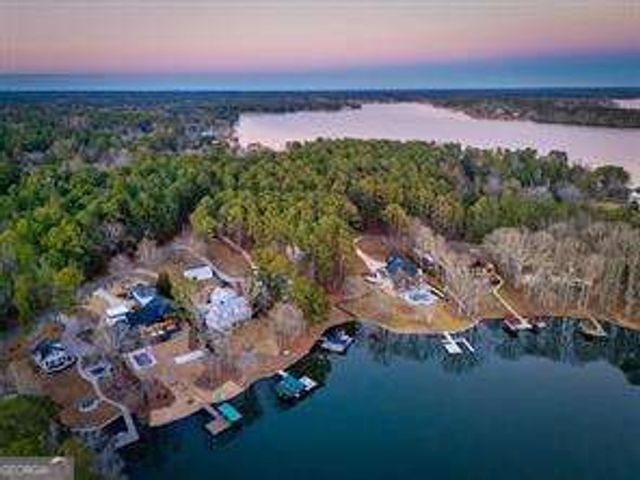 298 W River Bend Drive, Eatonton, GA 31024