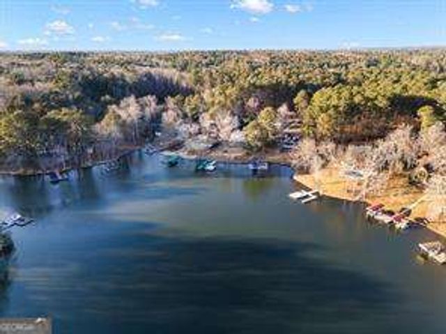 298 W River Bend Drive, Eatonton, GA 31024