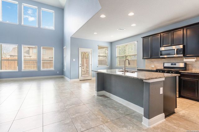 13107 Dakota, San Antonio, TX 78254