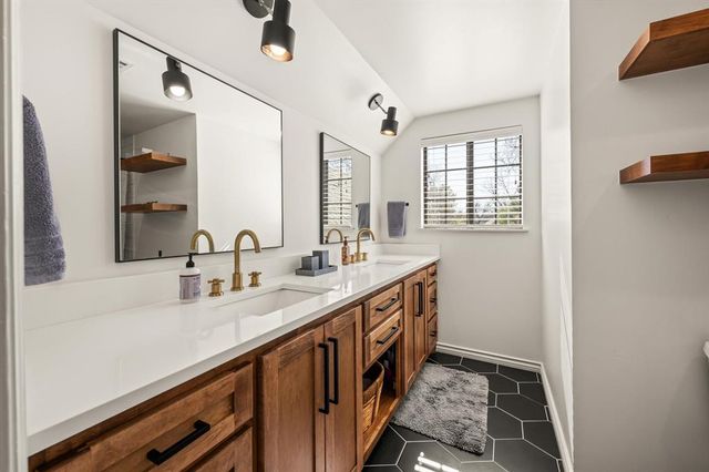 11325 Quail Creek Road, Oklahoma City, OK 73120