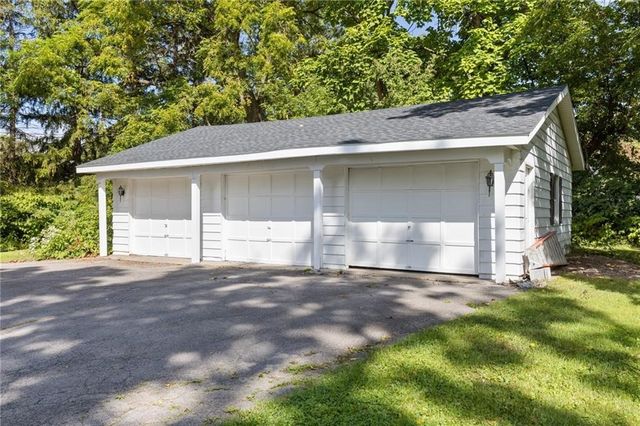 1904 Penfield Road, Penfield, NY 14526