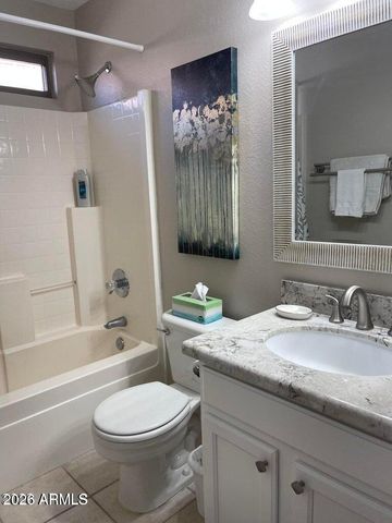 3954 E AGAVE Road, Phoenix, AZ 85044