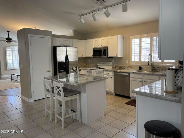 3954 E AGAVE Road, Phoenix, AZ 85044
