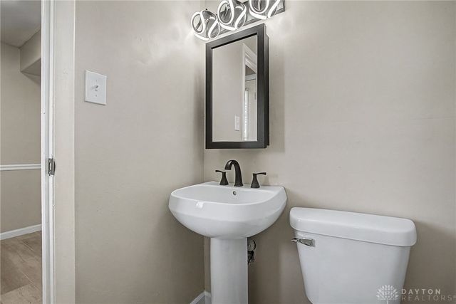 11 Hillgard Street, Dayton, OH 45426