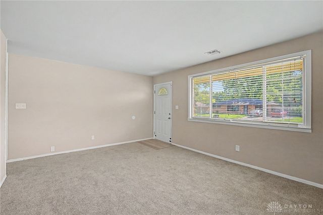 11 Hillgard Street, Dayton, OH 45426