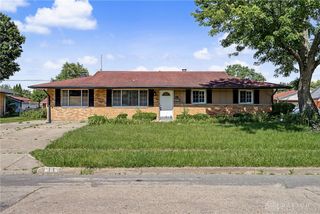 11 Hillgard Street, Dayton, OH 45426