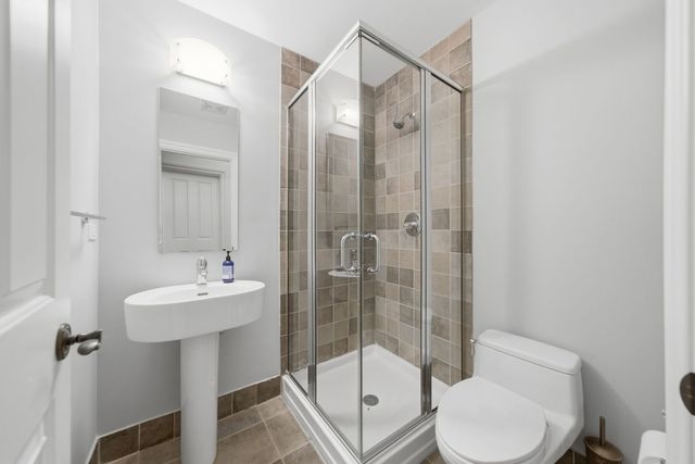 952 N Racine Avenue, Chicago, IL 60642