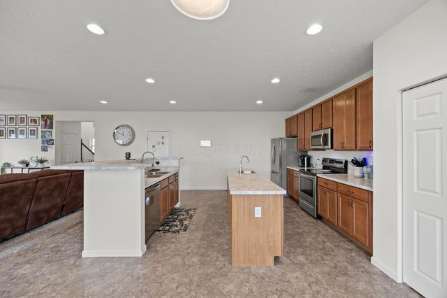 513 Heidish Drive, Commercial Point, OH 43116