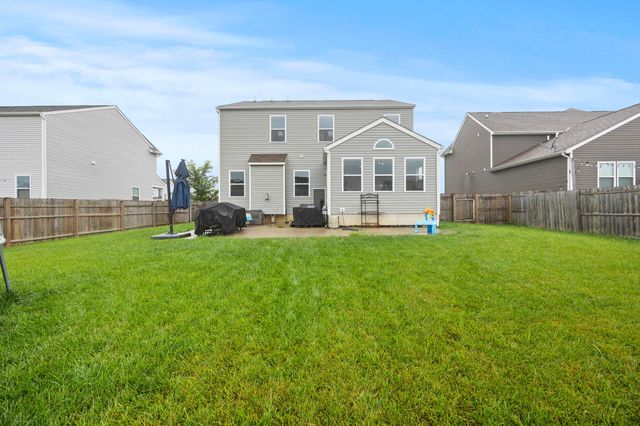 513 Heidish Drive, Commercial Point, OH 43116