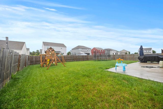 513 Heidish Drive, Commercial Point, OH 43116