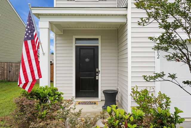 402 Eastern Pine Drive, Summerville, SC 29486