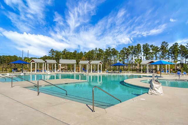 402 Eastern Pine Drive, Summerville, SC 29486