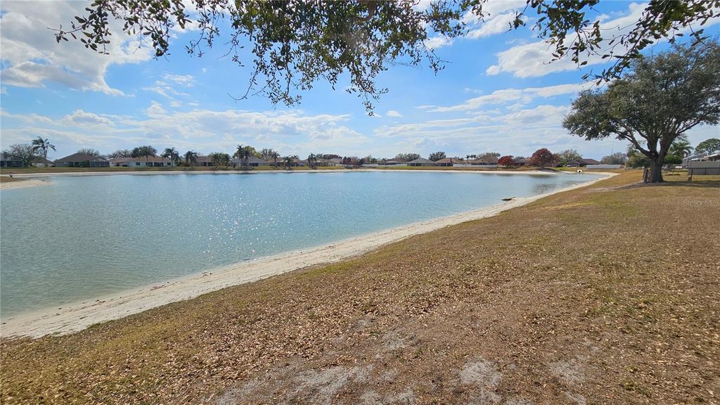 Image 19 of property listing at 543 TERRANOVA CIRCLE, Winter Haven, FL 33884