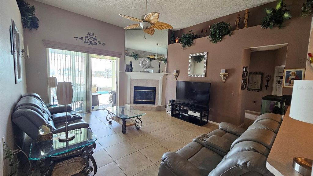 Image 7 of property listing at 543 TERRANOVA CIRCLE, Winter Haven, FL 33884