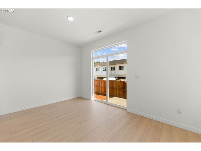 2950 S Rowan St 1, Cornelius, OR 97113