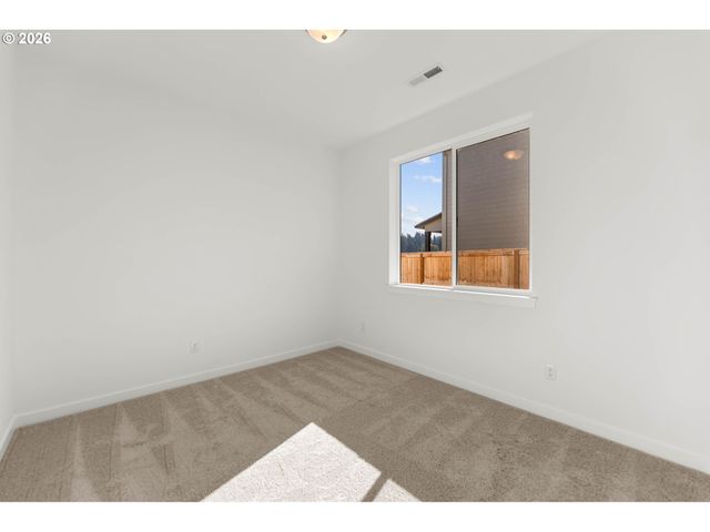 2950 S Rowan St 1, Cornelius, OR 97113