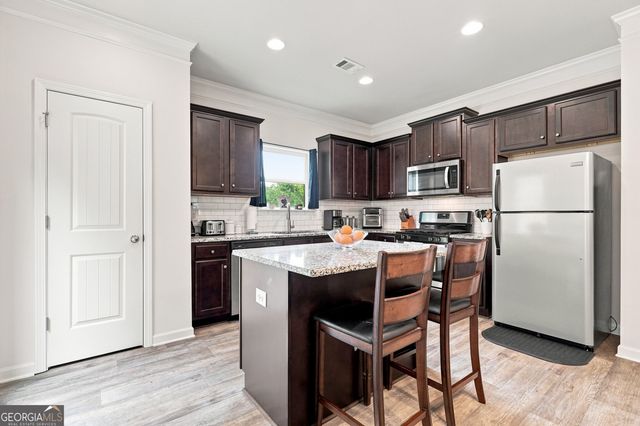 1069 Belmont Park Drive, Commerce, GA 30529