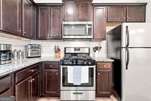 1069 Belmont Park Drive, Commerce, GA 30529