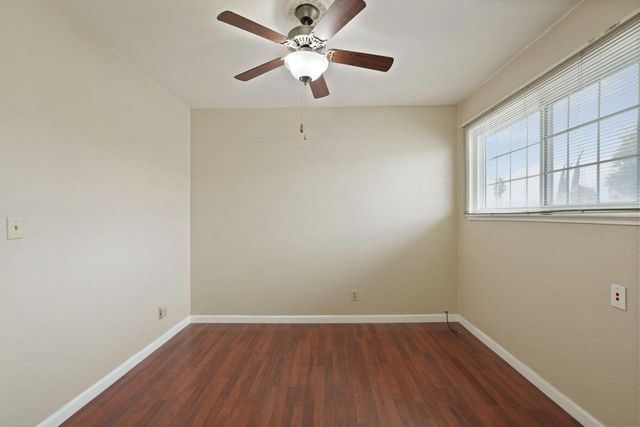 701 Erie Dr, Stockton, CA 95210