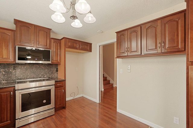 701 Erie Dr, Stockton, CA 95210