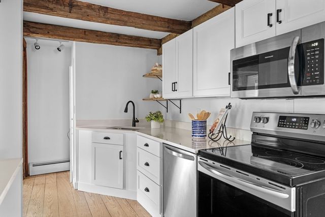 1 Red Frank Ln, Marblehead, MA 01945