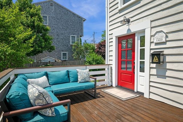 1 Red Frank Ln, Marblehead, MA 01945