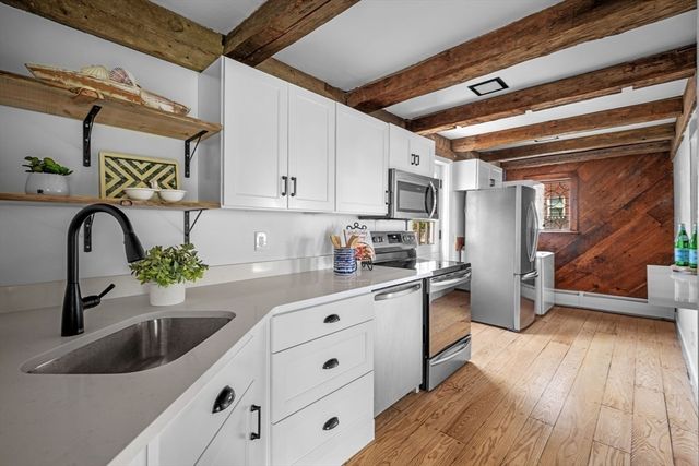 1 Red Frank Ln, Marblehead, MA 01945