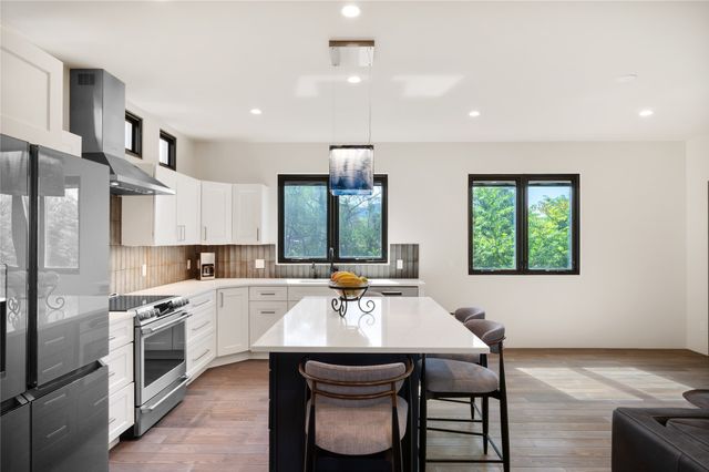 340 Rosario Hill, Santa Fe, NM 87501