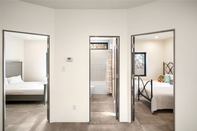 340 Rosario Hill, Santa Fe, NM 87501