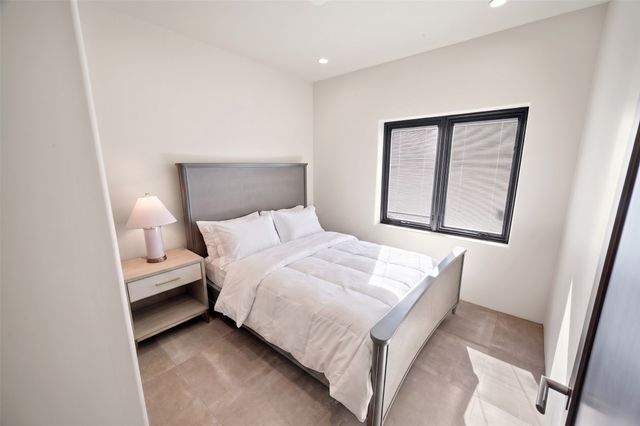 340 Rosario Hill, Santa Fe, NM 87501