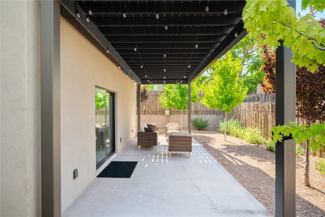 340 Rosario Hill, Santa Fe, NM 87501