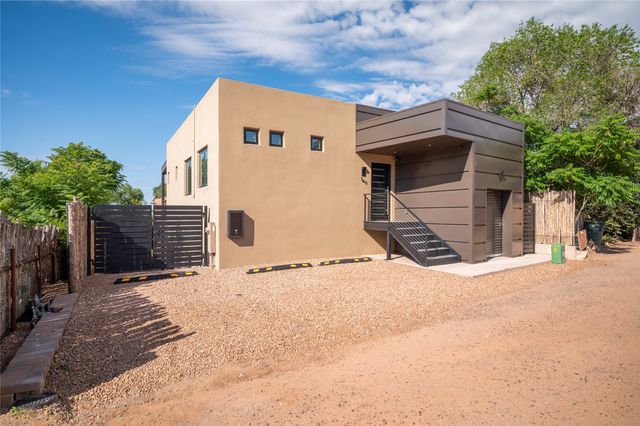 340 Rosario Hill, Santa Fe, NM 87501