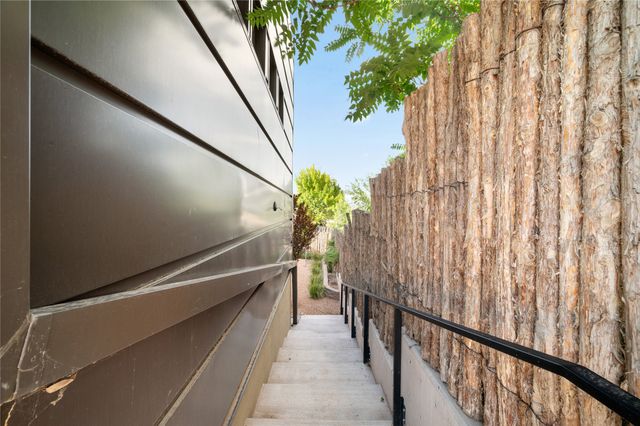 340 Rosario Hill, Santa Fe, NM 87501
