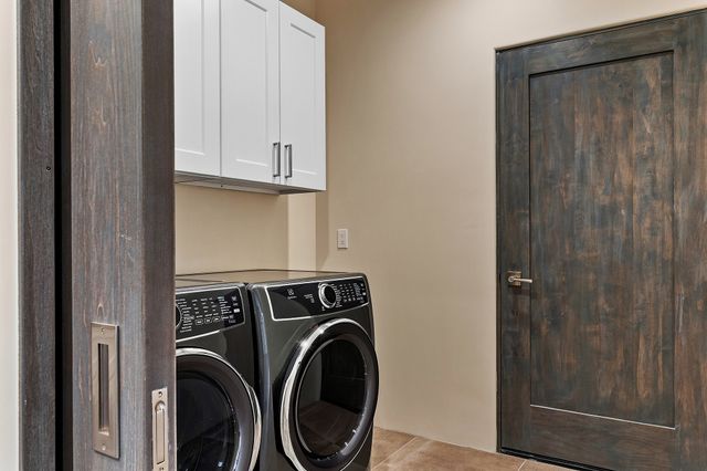 340 Rosario Hill, Santa Fe, NM 87501