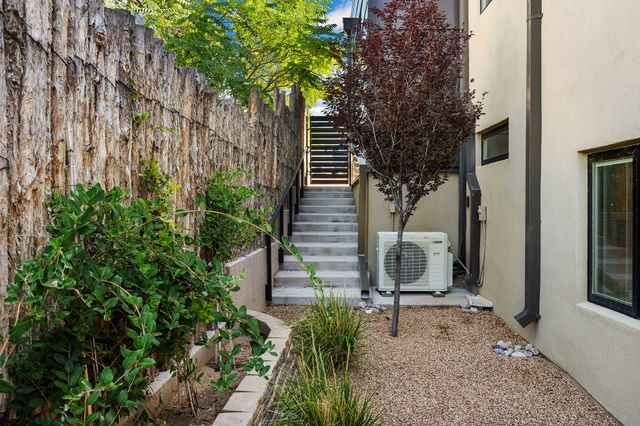 340 Rosario Hill, Santa Fe, NM 87501