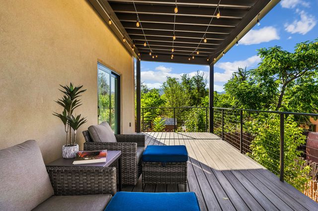 340 Rosario Hill, Santa Fe, NM 87501