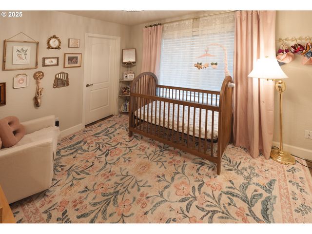 14764 Se WALLOWA Way, Happy Valley, OR 97086