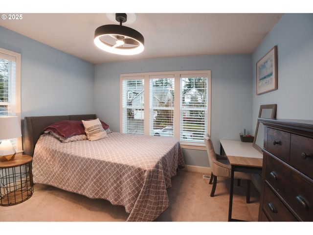 14764 Se WALLOWA Way, Happy Valley, OR 97086