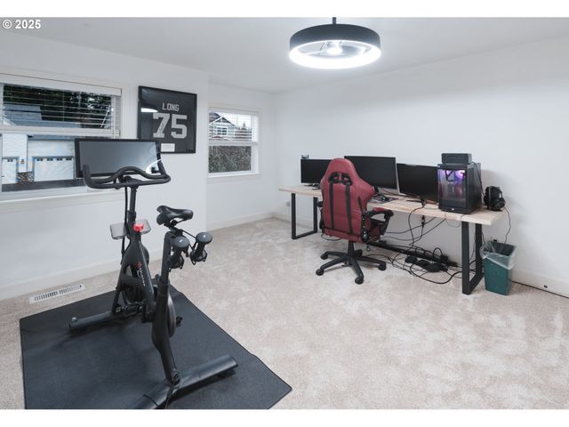 14764 Se WALLOWA Way, Happy Valley, OR 97086