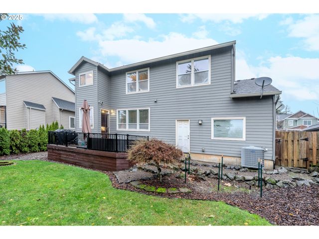 14764 Se WALLOWA Way, Happy Valley, OR 97086