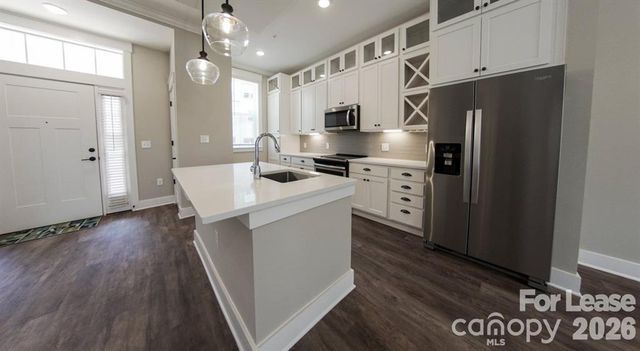 17014 Fairmount Way B1 Pyrenees, Pineville, NC 28134