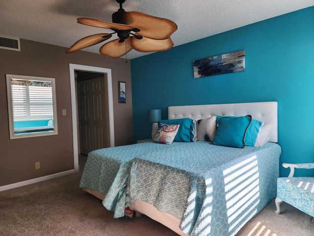 1950 SW Palm City Road 13-102, Stuart, FL 34994