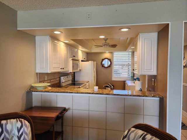 1950 SW Palm City Road 13-102, Stuart, FL 34994