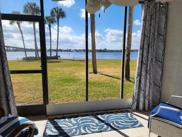 1950 SW Palm City Road 13-102, Stuart, FL 34994