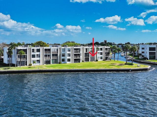1950 SW Palm City Road 13-102, Stuart, FL 34994