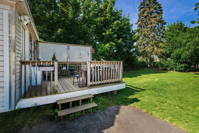 41 Endicott St, Danvers, MA 01923