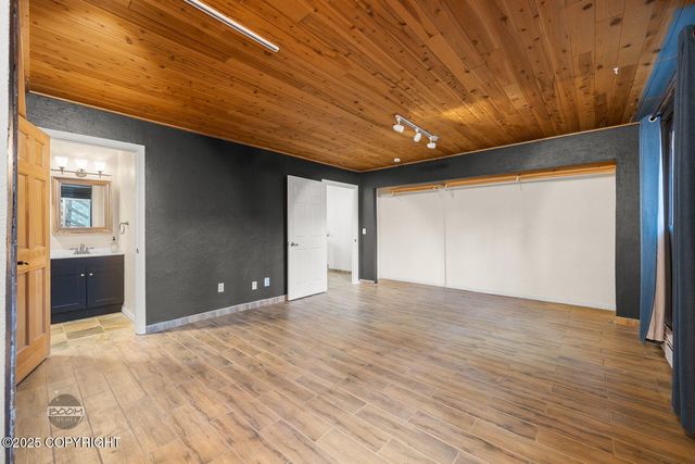 3135 Draco Drive, Anchorage, AK 99502